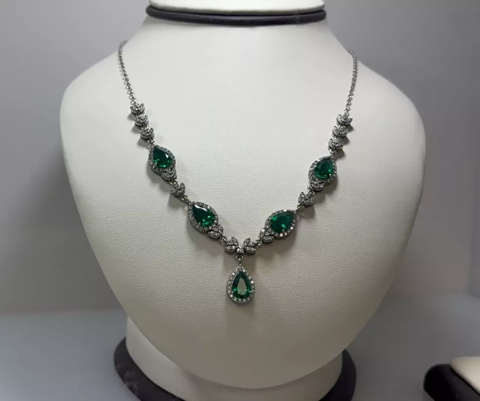 Gold, silver, and platinum bars and jewelry available for sale and purchase in New Hartford